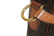 Load image into Gallery viewer, CELINE セリーヌ ショルダーバッグ マカダム柄 マカダム ブラウン ベージュ ゴールド金具 M11 美品 中古 57106