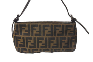 FENDI フェンディ ハンドバッグ アクセサリーポーチ ズッカ柄 マンマバケット ブラウン 美品 中古 57109