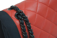 Load image into Gallery viewer, CHANEL シャネル マトラッセ チェーンショルダーバック バイカラー レッド ブラック シール カード 21番台 美品 中古 57115