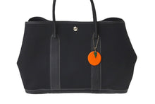 Load image into Gallery viewer, HERMES エルメス トートバッグ ガーデンパーティーPM 36 ブラック トワルオフィシエ ネゴンダ シルバー金具 美品 中古 57124