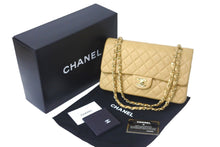 Load image into Gallery viewer, CHANEL シャネル マトラッセ Wフラップ 25cm チェーン ショルダーバッグ ベージュ 7番台 ココマーク ラムスキン 良品 中古 57131
