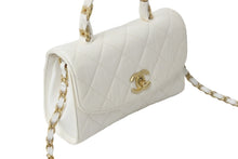 Load image into Gallery viewer, 極美品 CHANEL シャネル マトラッセ チェーン ショルダーバッグ 31番台 2WAY ホワイト トップハンドル ココマーク 中古 57139