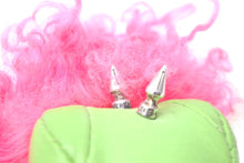 Load image into Gallery viewer, CHROME HEARTS クロムハーツ チャーム ダイナソー レザー シルバー925 35.7g グリーン ピンク シルバー金具 美品 中古 57155