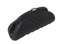 Load image into Gallery viewer, CHANEL シャネル マトラッセ がま口 クラッチバッグ ポーチ 11番台 ブラック ラムスキン シルバー金具 美品 中古 57174