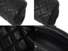 Load image into Gallery viewer, CHANEL シャネル マトラッセ がま口 クラッチバッグ ポーチ 11番台 ブラック ラムスキン シルバー金具 美品 中古 57174