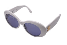 Load image into Gallery viewer, CHANEL シャネル サングラス ココマーク オーバル レンズロゴ 01947 10601 ホワイト ゴールド金具 美品 中古 57195