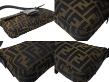 Load image into Gallery viewer, 新品同様品 FENDI フェンディ ズッカ柄 マンマバケット ワンショルダーバッグ ブラウン コットンキャンバス レザー 中古 57204