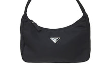 Load image into Gallery viewer, PRADA プラダ ハンドバッグ ワンショルダーバッグ テスート 三角ロゴプレート ナイロン ブラック シルバー金具 美品 中古 57206