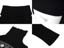 Load image into Gallery viewer, CHANEL シャネル カシミヤ タートルネック セーター 95A カメリアココマーク ブラック P05576V00254 美品 中古 57239