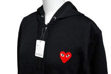 Load image into Gallery viewer, 未使用 プレイコムデギャルソン PLAY COMME des GARCONS パーカー AZ-T171 ブラック タグ付き 中古 57266