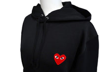 Load image into Gallery viewer, 未使用 プレイコムデギャルソン PLAY COMME des GARCONS パーカー AZT-173 ブラック タグ付き 中古 57268