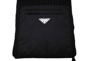 新品同様 PRADA プラダ マフラー リナイロン トライアングルロゴ ブラック ウール UMS354 中古 57316