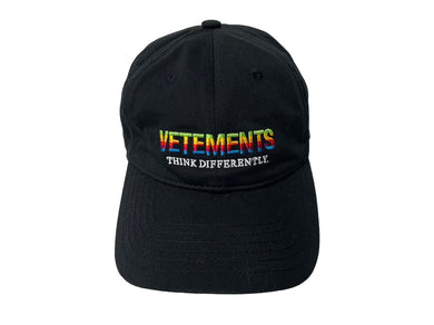 極美品 VETEMENTS ヴェトモン キャップ Think Differently ブラック マルチカラー コットン UE51CA400B 中古 57331 