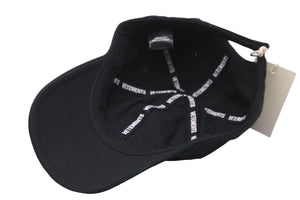 極美品 VETEMENTS ヴェトモン ベースボールキャップ 帽子 ロゴ UE51CA200B 2021SS ブラック コットン 中古 57332 