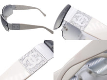 Load image into Gallery viewer, CHANEL シャネル サングラス ラインストーンサングラス ココマーク ホワイト 62□16 4117-B 美品 中古 57340