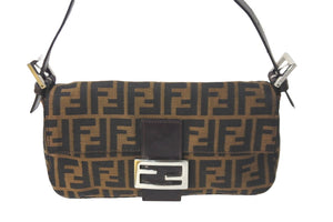 FENDI フェンディ ハンドバッグ アクセサリー ポーチ ズ柄ッカ マンマバケット ブラウン シルバー 美品 中古 57394 