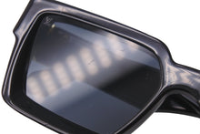 Load image into Gallery viewer, LOUIS VUITTON ルイヴィトン サングラス Z1165E 1.1 ミリオネア ブラック 58□17 145 ゴールド金具 美品 中古 57402