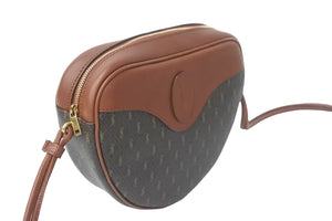 YVES SAINT LAURENT イヴ サンローラン ショルダーバッグ MAL675260-0322 ル・モノグラム ポリウレタン 牛革 美品 中古 57428