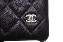 Load image into Gallery viewer, 極美品 CHANEL シャネル マトラッセ キャビアスキン X .XS スマホケース ブラック 28番台 iPhoneケース ココマーク 中古 57439