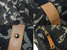 Load image into Gallery viewer, LOUIS VUITTON ルイヴィトン 村上隆 トレイ モノグラモフラージュ 迷彩 トートバッグ M95783 美品 中古 57454