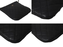 Load image into Gallery viewer, CHANEL シャネル ココマーク ミニショルダーバッグ キルティング 19番台 カーフ ブラック シルバー金具 美品 中古 57491