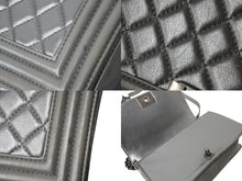 Load image into Gallery viewer, CHANEL シャネル ショルダーバッグ ボーイシャネル ココマーク 19番台 シルバー ラムスキン メタリック金具 美品 中古 57492