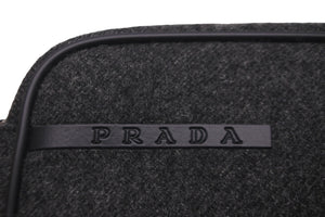 極美品 PRADA SPORTS プラダ スポーツ ウールポーチ グレー MV21 注目入れ 化粧ポーチ ロゴ 中古 57576 
