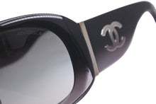Load image into Gallery viewer, CHANEL シャネル サングラス アイウェア ココマーク ボストン型 63□19 125 プラスチック ブラック シルバー金具 美品 中古 57609
