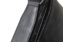 Load image into Gallery viewer, LOUIS VUITTON ルイヴィトン ショルダーバッグ M44000 モノグラムエクリプスキャンバス ブラック シルバー金具 美品 中古 57620