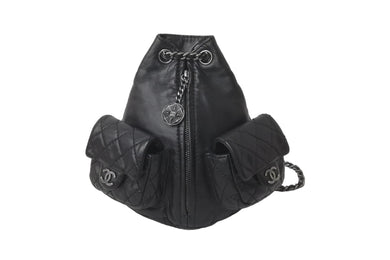 CHANEL シャネル チェーンリュック デイパック ココマーク マトラッセ 17番台 2013 ラムスキン ブラック シルバー 美品 中古 57630