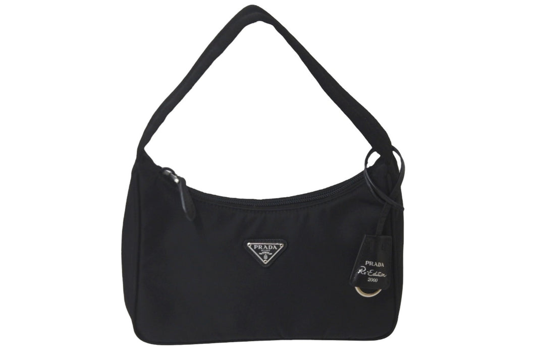 極美品 PRADA プラダショルダーバッグ ホーボー RE-EDITION 1NE515 ナイロン ブラック シルバー金具 中古 57631 