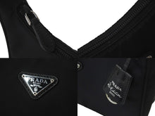 画像をギャラリービューアに読み込む, 極美品 PRADA プラダショルダーバッグ ホーボー RE-EDITION 1NE515 ナイロン ブラック シルバー金具 中古 57631 