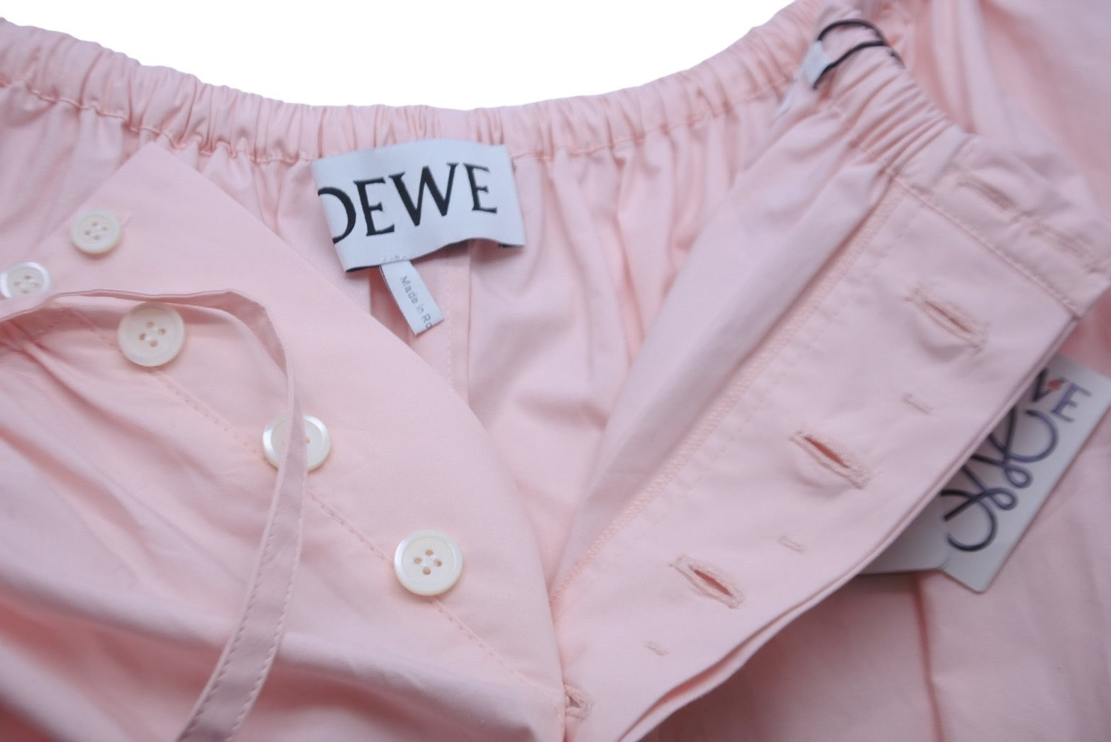 新品同様 LOEWE ロエベ ショートパンツ ラージ ピルグリム