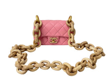 Load image into Gallery viewer, 新品 CHANEL シャネル ショルダーバッグ マトラッセ ウッドチェーン ミニフラップバッグ 23〜24AW ゴールド金具 57717