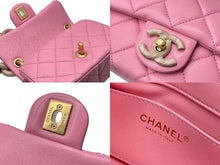 Load image into Gallery viewer, 新品 CHANEL シャネル ショルダーバッグ マトラッセ ウッドチェーン ミニフラップバッグ 23〜24AW ゴールド金具 57717