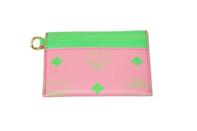 Load image into Gallery viewer, 新品未使用品 MCM エムシーエム スマホケース カードケース付き iPhone12 MXECSSX01 ピンク レザー ゴールド金具 中古 57771