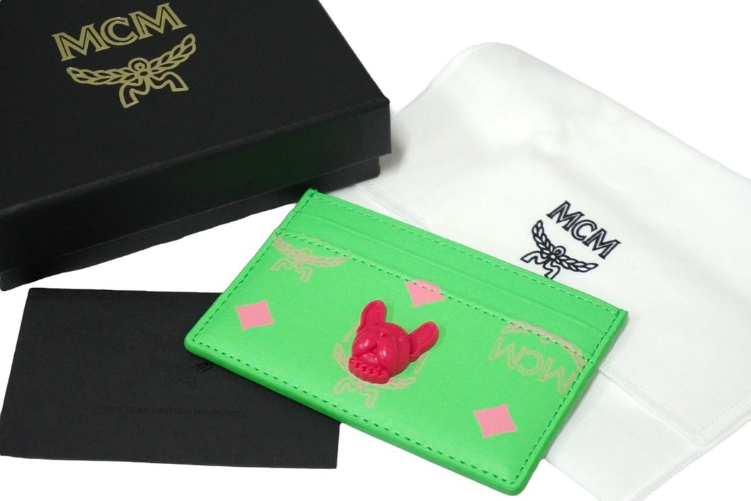 新品未使用品 MCM エムシーエム カードケース パスケース モノグラム グリーン ピンク 犬 MXACSSX02 中古 57774