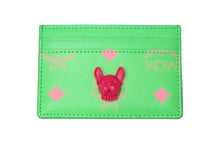 Load image into Gallery viewer, 新品未使用品 MCM エムシーエム カードケース パスケース モノグラム グリーン ピンク 犬 MXACSSX02 中古 57774