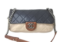 Load image into Gallery viewer, CHANEL シャネル チェーンショルダーバッグ マトラッセ 16番台 ブラック ベージュ ブラウン シルバー金具 美品 中古 57806