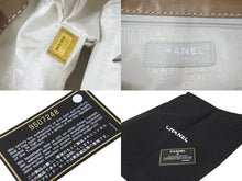 Load image into Gallery viewer, CHANEL シャネル ココマーク チェーンショルダーバッグ 9番台 ワイルドステッチ ラムスキン ベージュ シルバー金具 美品 中古 57808