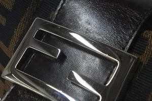 FENDI フェンディ ハンドバッグ マンマバケット アクセサリーポーチ ポーチ ミニポーチ ズッカ柄 総柄 26673 美品 中古 57817