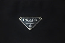 Load image into Gallery viewer, PRADA プラダ アクセサリーポーチ NERO ブラック ナイロン 小物入れ ロゴ プレート MV633 美品 中古 57821