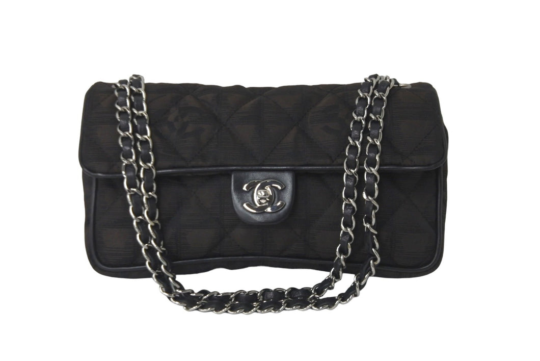 極美品 CHANEL シャネル ニュートラベル チェーンショルダーバッグ 10番台 ブラック ブラウン シルバー金具 中古 57836