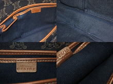 Load image into Gallery viewer, CELINE セリーヌ マカダム柄 ワンショルダーバッグ デニム レザー ネイビー メタリックピンク ゴールド金具 美品 中古 57849