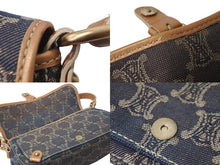 Load image into Gallery viewer, CELINE セリーヌ マカダム柄 ワンショルダーバッグ デニム レザー ネイビー メタリックピンク ゴールド金具 美品 中古 57849