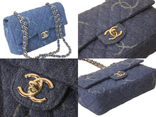 Load image into Gallery viewer, 新品同様品 CHANEL シャネル チェーンショルダーバッグ ココマーク マトラッセ 30番台 デニム ブルー シルバー金具 57897