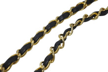 Load image into Gallery viewer, CHANEL シャネル ココマーク チェーンショルダーバッグ Wフラップ マトラッセ 25 1番台 ブラック ゴールド金具 美品 中古 57964