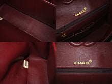 Load image into Gallery viewer, CHANEL シャネル ココマーク チェーンショルダーバッグ Wフラップ マトラッセ 25 1番台 ブラック ゴールド金具 美品 中古 57964