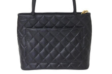 Load image into Gallery viewer, CHANEL シャネル ハンドバッグ 復刻トート キャビアスキン マトラッセ ココマーク 5番台 ゴールド金具 美品 中古 57971