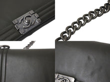 Load image into Gallery viewer, CHANEL シャネル ショルダーバッグ ボーイシャネル ココマーク 15番台 2011年 カーフスキン グリーン シルバー金具 美品 中古 58018
